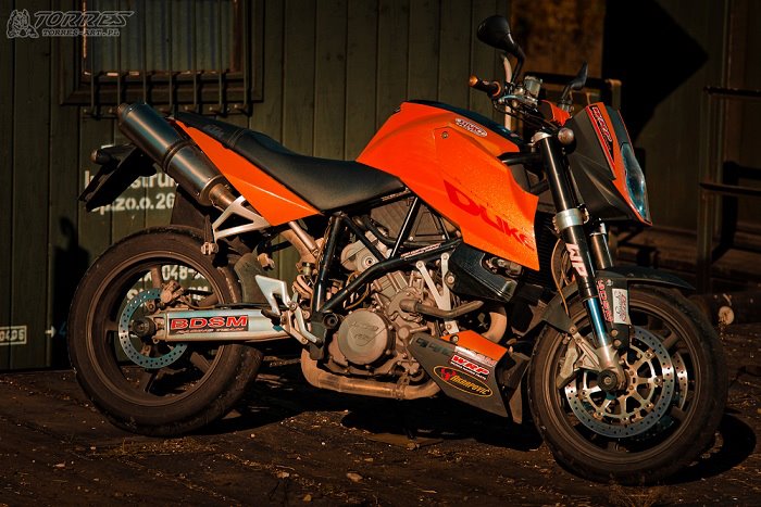ktm 990 super duke sprzedam motocykl streetfighter. dla tych którzy nie zetknęli się z tym motocyklem wspomnę tylko o fabrycznych podzespołach: lekkie obręcze brembo, hamulce brembo, zaciski czterotłoczkowe ... >> województwo mazowieckie warszawa motorrad verkaufen motorcycle sale. motorrad verkaufen motorcycle sale ktm 990 super duke sprzedam motocykl streetfighter. dla tych którzy nie zetknęli się z tym motocyklem wspomnę tylko o fabrycznych podzespołach: lekkie obręcze brembo, hamulce brembo, zaciski czterotłoczkowe ... >> województwo mazowieckie warszawa motorrad verkaufen motorcycle sale. motorrad verkaufen motorcycle sale